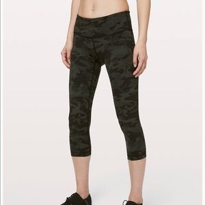 Lululemon Wunder Under pants in Cami *RARE*